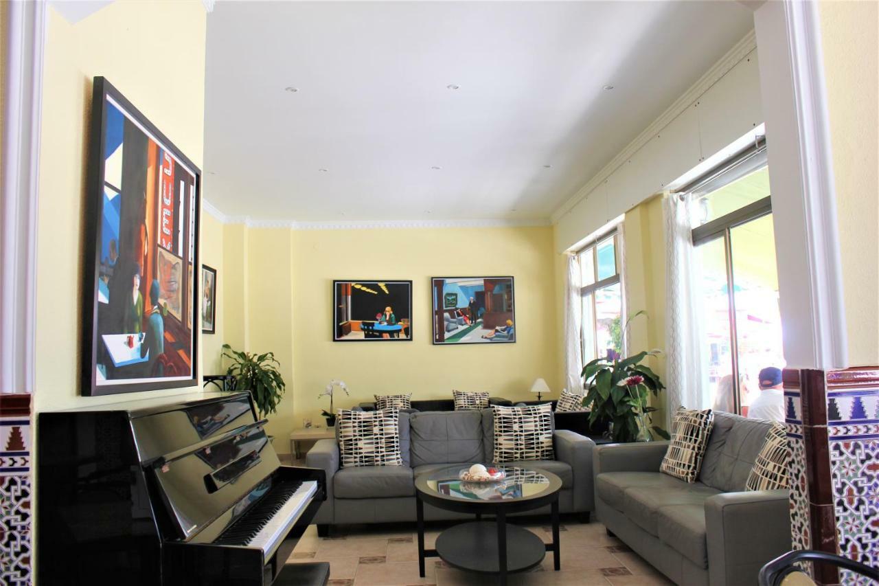 Hotel Cabello Torremolinos Zewnętrze zdjęcie